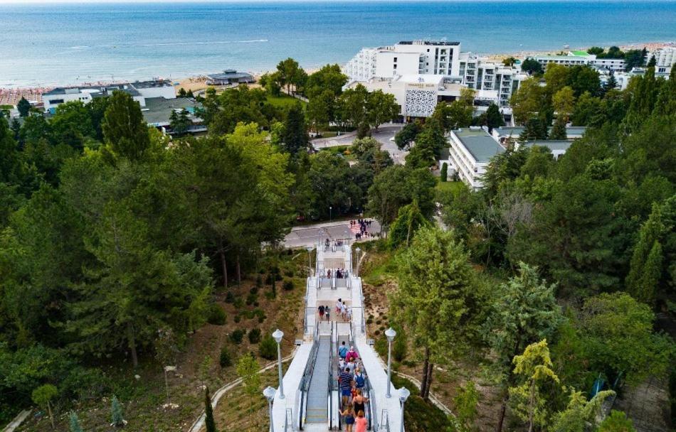 Виллы Магнолия Албена Экстерьер фото